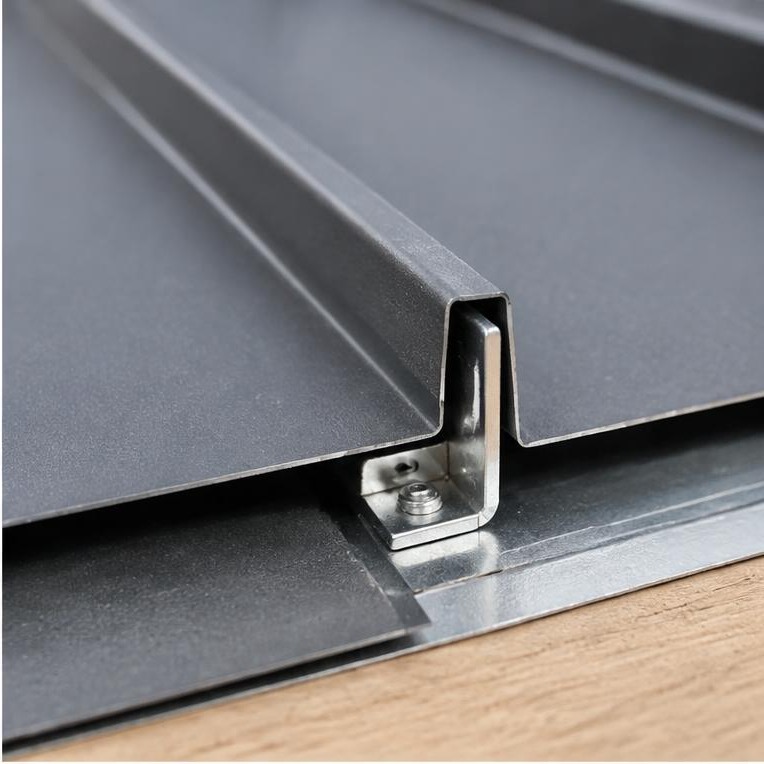 Standing-seam metal roof lock and concealed clip detail