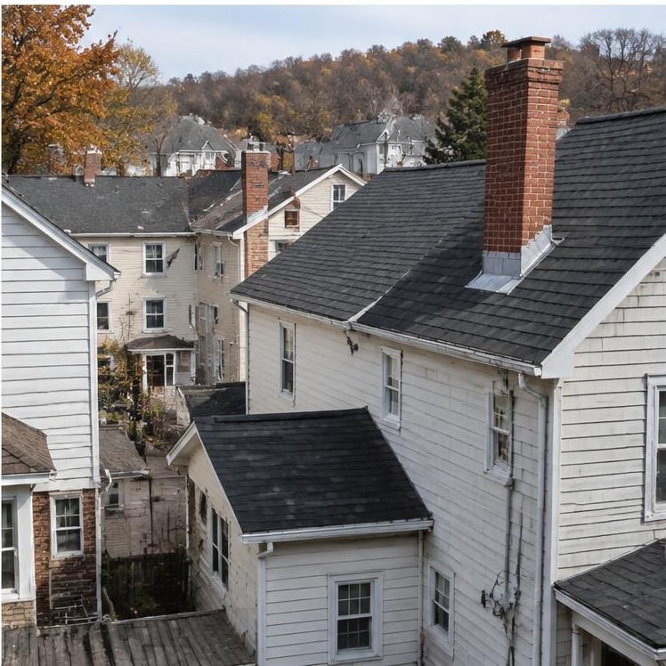 Rooflines illustrating roofing considerations in Stowe & West Pottsgrove, Pennsylvania